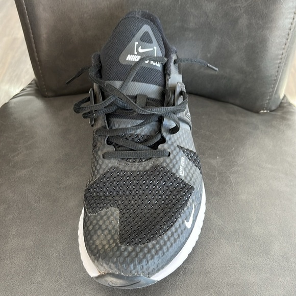 Nike Renew - Picture 2 of 4